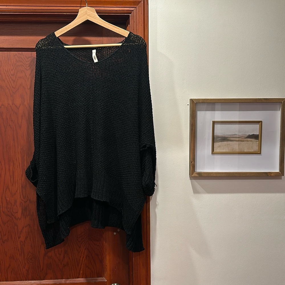 Wishlist M/L black 3/4 sleeve open knit sweater